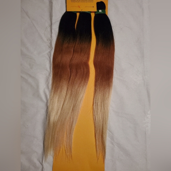 2 Packs X-Pression Braiding hair - Picture 7 of 7